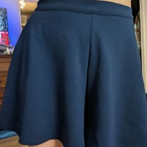 2X EUC La Femme En Noir Tap Shorts / Pants in Navy